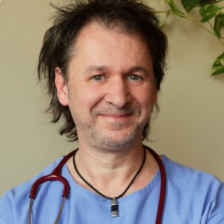Dr. Kolyvek István